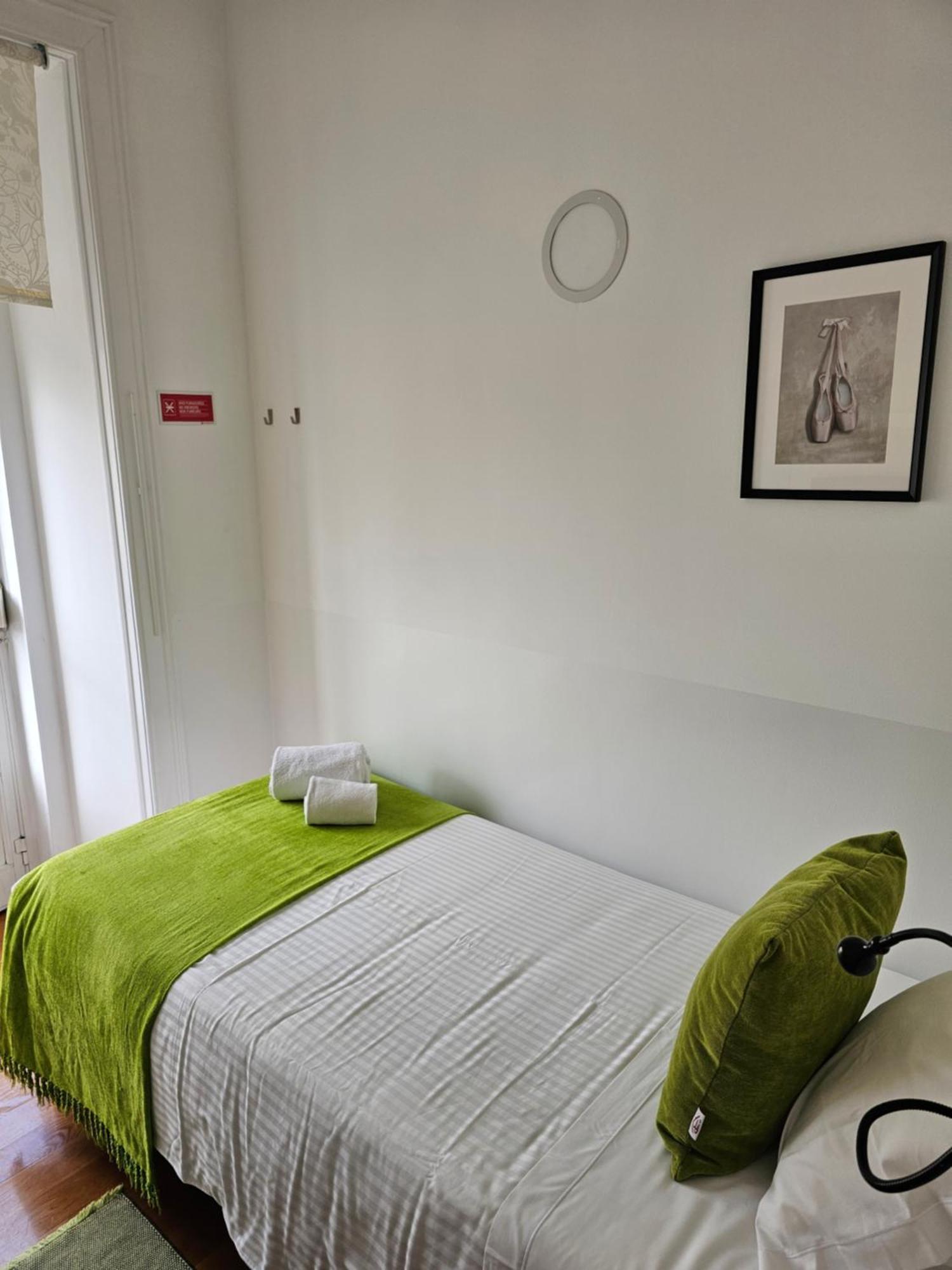 Almirante Guesthouse Lisbon Room photo