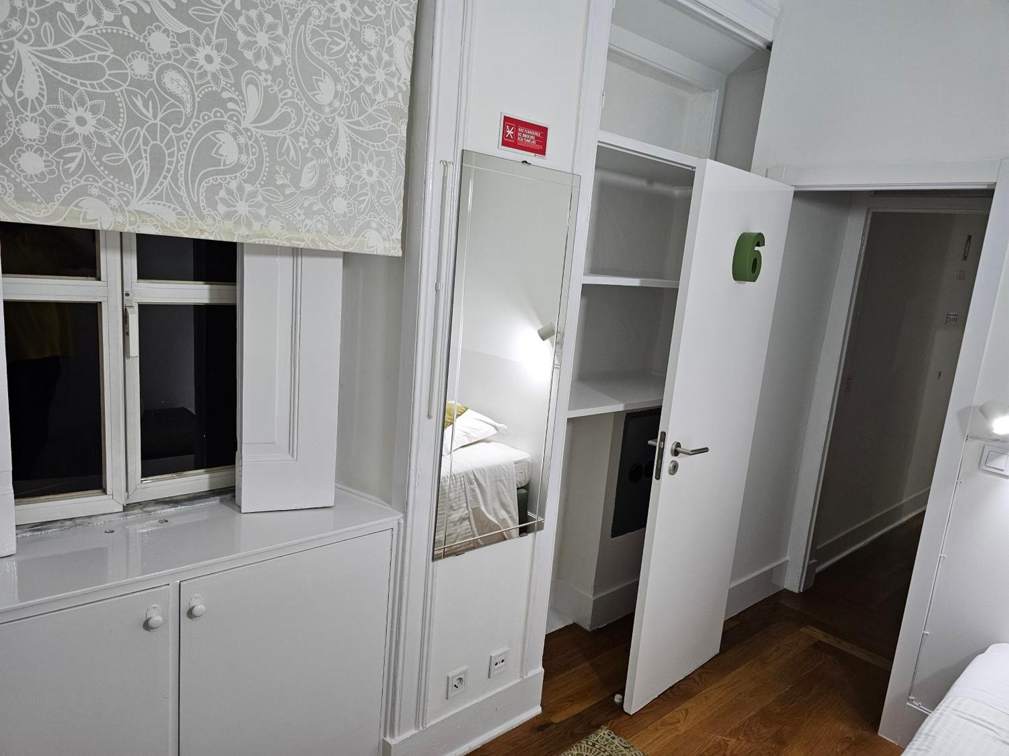 Almirante Guesthouse Lisbon Room photo
