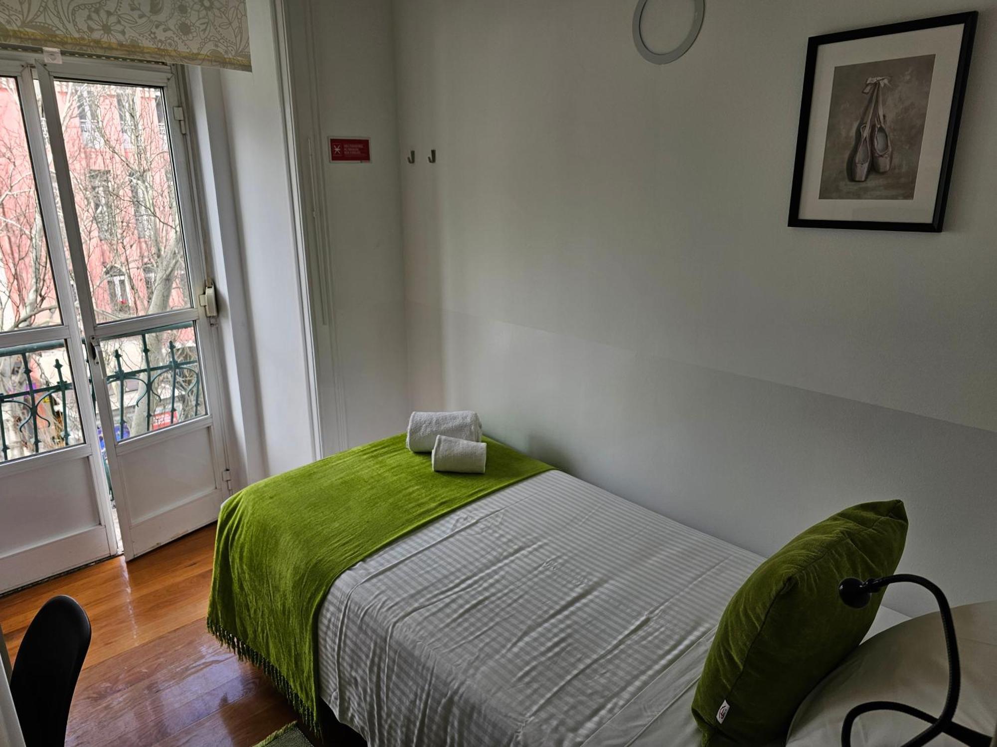 Almirante Guesthouse Lisbon Room photo