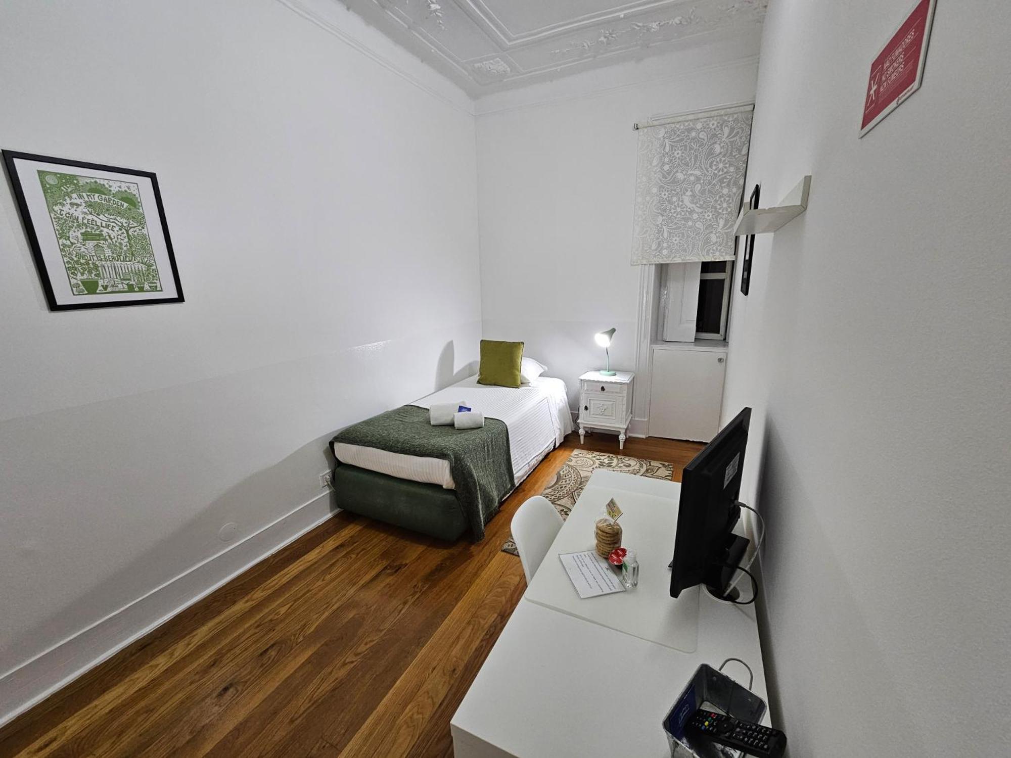 Almirante Guesthouse Lisbon Room photo