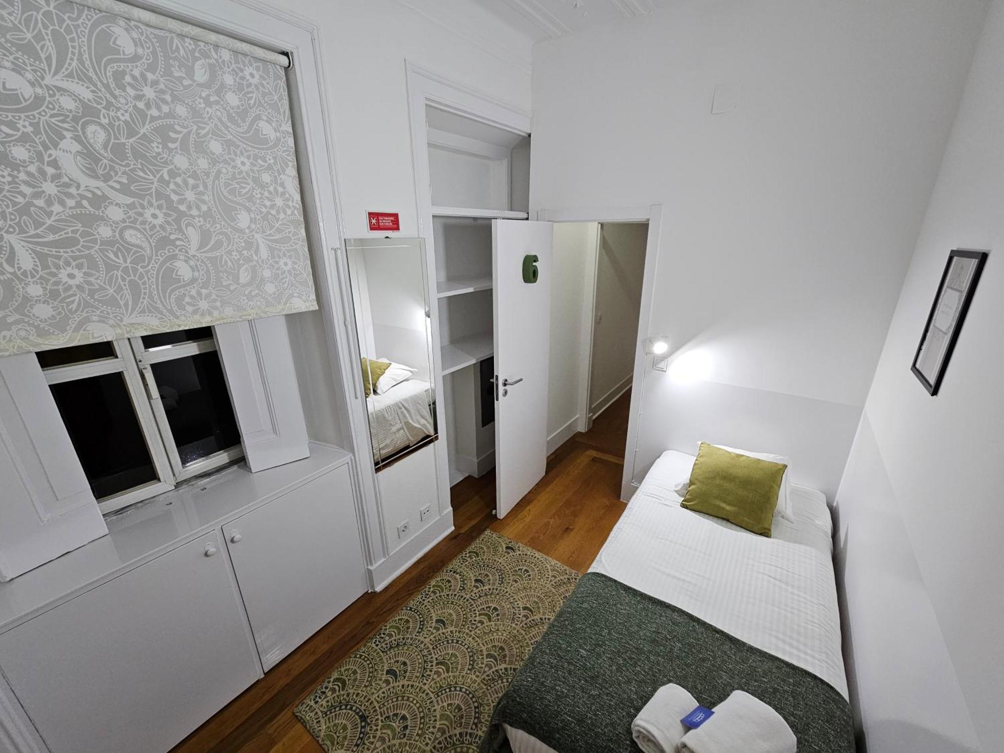 Almirante Guesthouse Lisbon Room photo